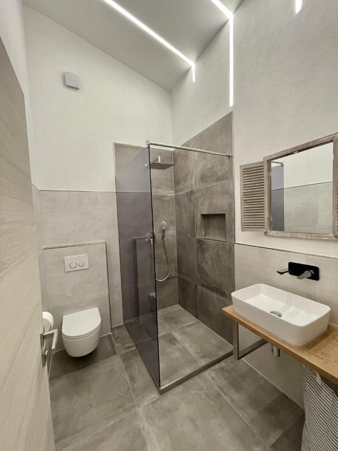 Lambda Holiday Apartments イェセニツェ エクステリア 写真