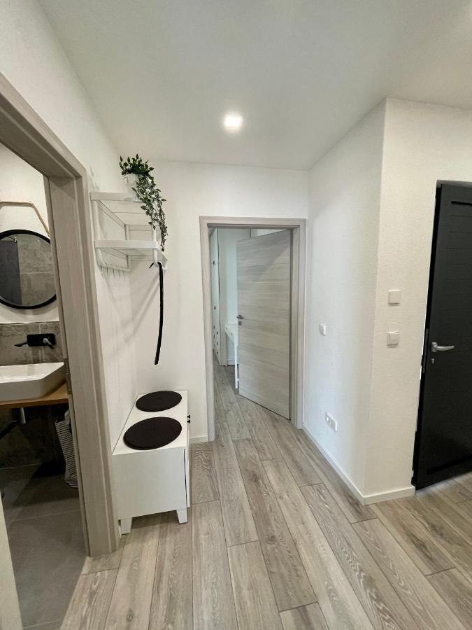 Lambda Holiday Apartments イェセニツェ エクステリア 写真